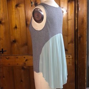 Sparkle & Fade Pleat back tank size M
